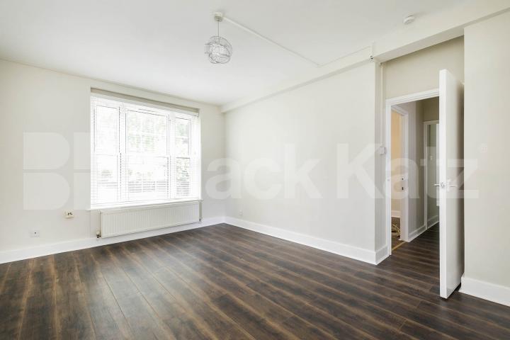 Newly refurbished and spacious two bed mins to tube and shops in Camden  Ferdinand Place, Camden